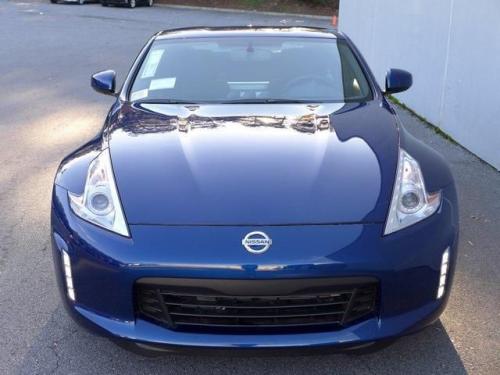 Photo Image Gallery & Touchup Paint: Nissan Z in Deep Blue Pearl (RAY)