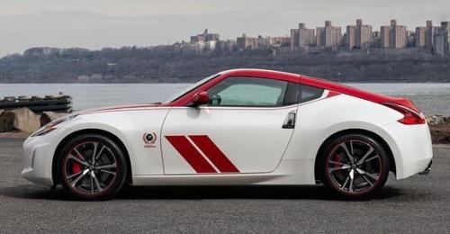 Photo of a 2020 Nissan Z in Solid Red on Prl White Tricoat (paint color code XDV)