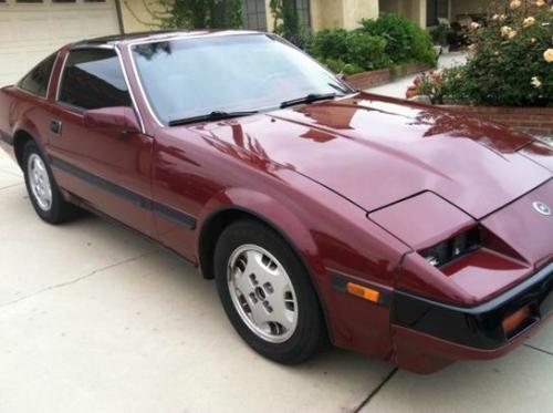 Photo of a 1984-1985 Nissan Z in Wine Metallic (paint color code 032)