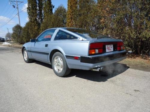 Photo of a 1984-1985 Nissan Z in Blue Mist Metallic (paint color code 106)