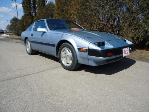 Photo of a 1984-1985 Nissan Z in Blue Mist Metallic (paint color code 106)