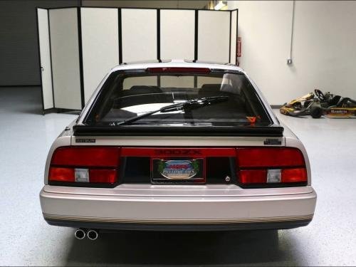 Photo of a 1984 Nissan Z in Light Pewter Metallic on Thunder Black (paint color code 365)