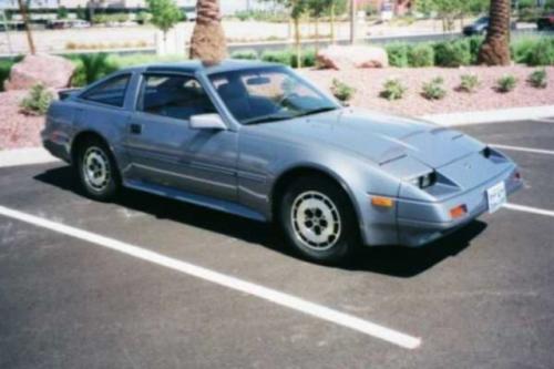 Photo of a 1986-1987 Nissan Z in Medium Blue Metallic (paint color code 553)