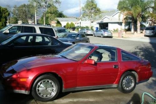 Photo of a 1987-1988 Nissan Z in Red (AKA Flare Red Pearl) (paint color code 726)