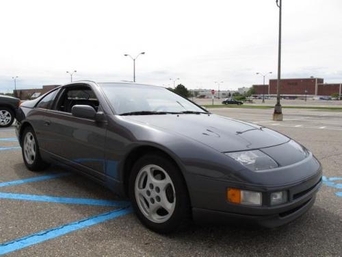 Photo Image Gallery & Touchup Paint: Nissan Z in Charcoal Pearl (KH2)