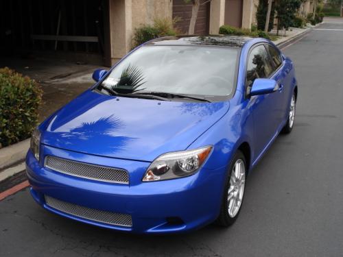 Photo of a 2006 Scion tC in Blue Blitz Mica (paint color code 8Q1)