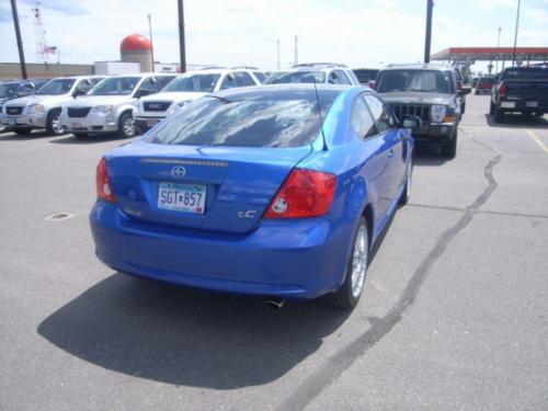 Photo of a 2006 Scion tC in Blue Blitz Mica (paint color code 8Q1)