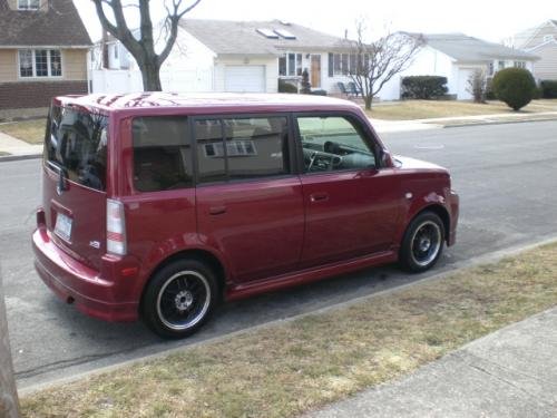 Photo of a 2006 Scion xB in Salsa Red Pearl (paint color code 3Q3)