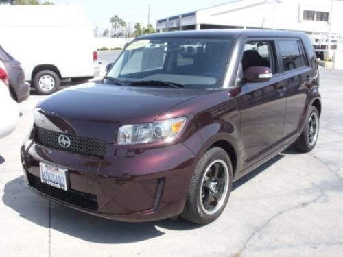 Photo of a 2008-2009 Scion xB in Blackberry Crush Metallic (paint color code 3N0)