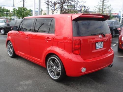 Photo of a 2009-2015 Scion xB in Absolutely Red (paint color code 3P0)