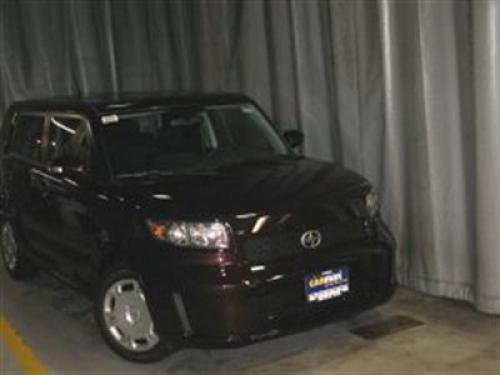 Photo of a 2010-2015 Scion xB in Sizzling Crimson Mica (paint color code 3R0)