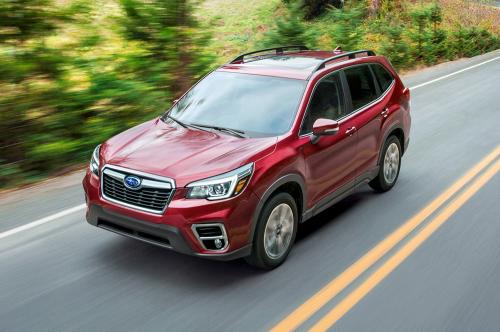 Photo of a 2019-2024 Subaru Forester in Crimson Red Pearl (paint color code M1Y)