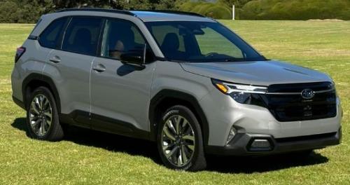 Photo of a 2025 Subaru Forester in River Rock Pearl (paint color code YFA)