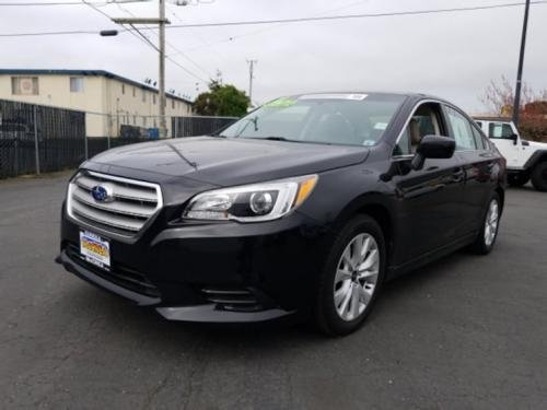 Photo of a 2015-2018 Subaru Legacy in Crystal Black Silica (paint color code D4S