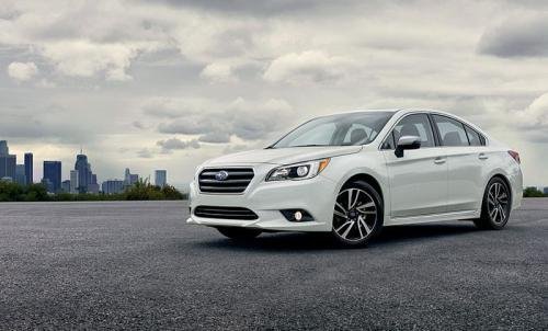 Photo of a 2015-2019 Subaru Legacy in Crystal White Pearl (paint color code K1X)