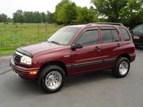 Photo of a 2002-2003 Suzuki Vitara in Cranberry Metallic (paint color code ZC6)