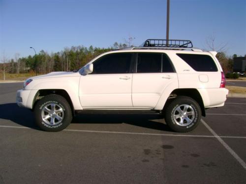 Photo of a 2003-2009 Toyota 4Runner in Natural White (paint color code 056)