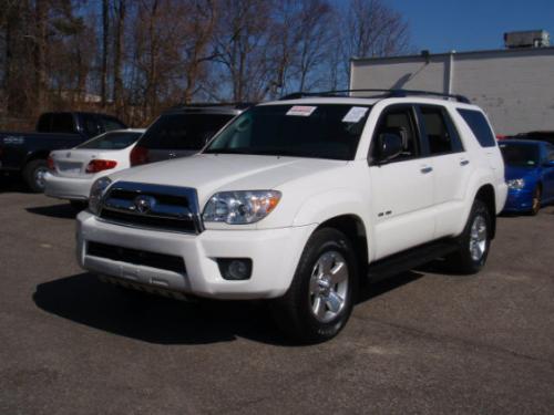 Photo of a 2003-2009 Toyota 4Runner in Natural White (paint color code 056)