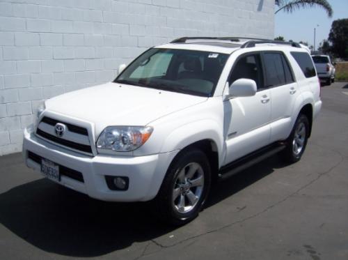 Photo of a 2004 Toyota 4Runner in Natural White (paint color code 056)