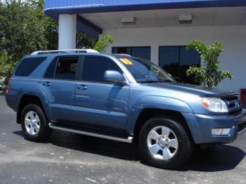 Photo of a 2003-2005 Toyota 4Runner in Pacific Blue Metallic (paint color code 8R3)