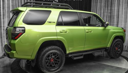 Photo of a 2022-2023 Toyota 4Runner in Lime Rush (paint color code 5C3)