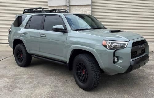 Photo of a 2022 Toyota 4Runner in Lunar Rock (paint color code 6X3)