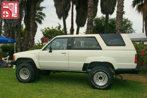 Photo of a 1986 Toyota 4Runner in White (paint color code 2S4