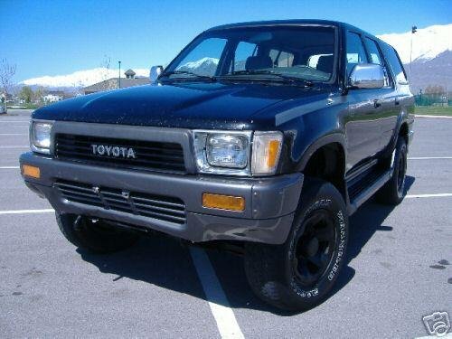 Photo of a 1990-1995 Toyota 4Runner in Black (paint color code 202