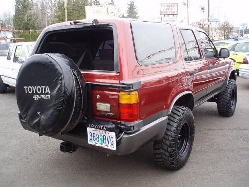 Photo of a 1990-1991 Toyota 4Runner in Medium Red Pearl on Dark Gray Metallic (paint color code 28L)
