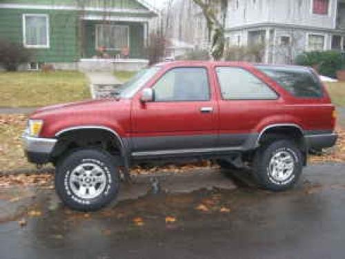 Photo of a 1990-1991 Toyota 4Runner in Medium Red Pearl on Dark Gray Metallic (paint color code 28L)
