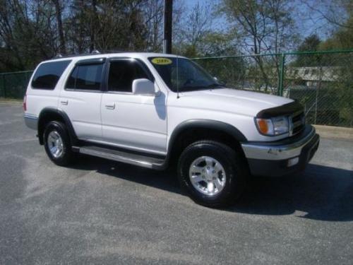 Photo of a 2000 Toyota 4Runner in Natural White (paint color code K72)