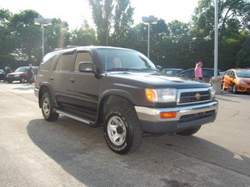 Photo of a 1996-2002 Toyota 4Runner in Black (paint color code KA3