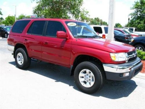 Photo of a 1996-2002 Toyota 4Runner in Sunfire Red Metallic (paint color code KH6)