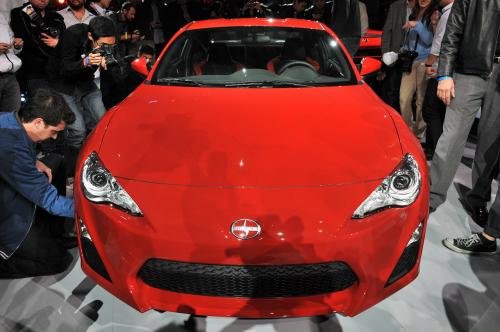 Photo of a 2013-2015 Toyota 86 in Firestorm (paint color code C7P