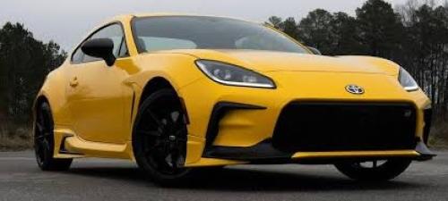 Photo of a 2026 Toyota 86 in Yuzu (paint color code C2Z)