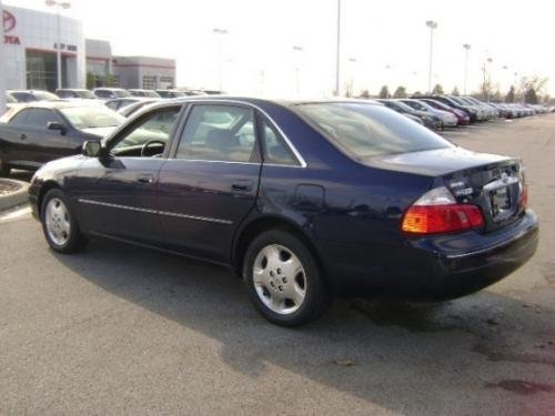 Photo of a 2004 Toyota Avalon in Stratosphere Mica (paint color code 8Q0)