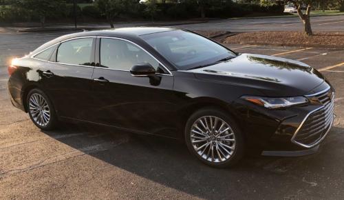 Photo of a 2019-2022 Toyota Avalon in Opulent Amber (paint color code 4X9)