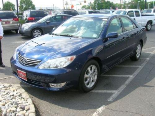 Photo Image Gallery & Touchup Paint: Toyota Camry in Indigo Ink Pearl (8P4)