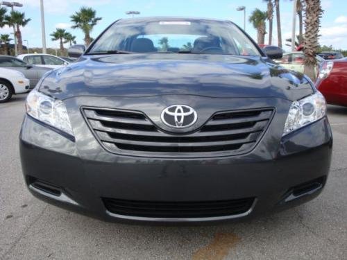 Photo of a 2007-2011 Toyota Camry in Magnetic Gray Metallic (paint color code 1G3)