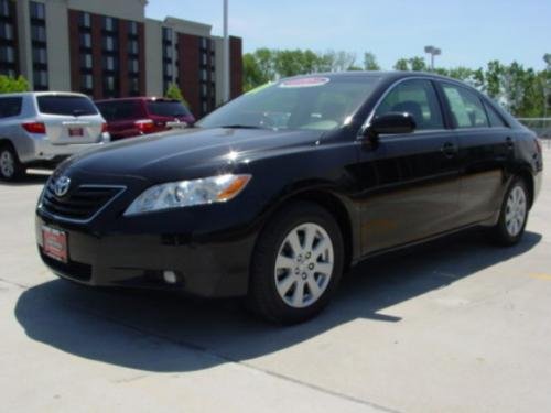 Photo of a 2007-2011 Toyota Camry in Black (paint color code 202