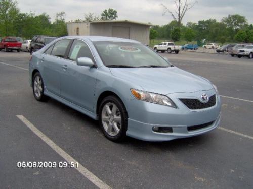 Photo of a 2008 Toyota Camry in Sky Blue Pearl (paint color code 8S4)