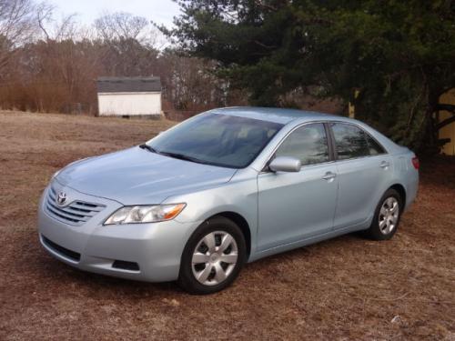 Photo Image Gallery & Touchup Paint: Toyota Camry in Sky Blue Pearl (8S4)