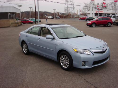 Photo of a 2010-2011 Toyota Camry in Blue Whisper Mica (paint color code 8U8)