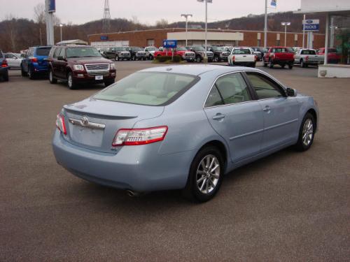 Photo of a 2010-2011 Toyota Camry in Blue Whisper Mica (paint color code 8U8)