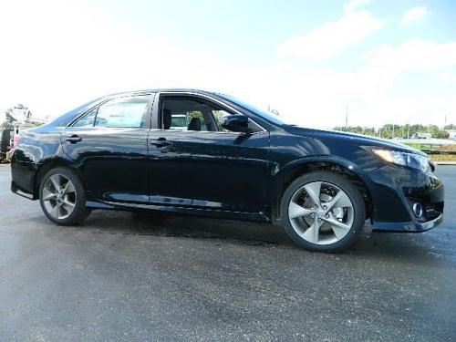 Photo of a 2013 Toyota Camry in Cosmic Gray Mica (paint color code 1H2)