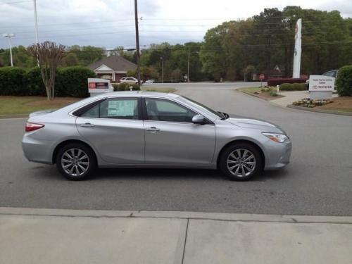 Photo Image Gallery & Touchup Paint: Toyota Camry in Celestial Silver ...