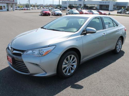 Photo Image Gallery & Touchup Paint: Toyota Camry in Celestial Silver ...