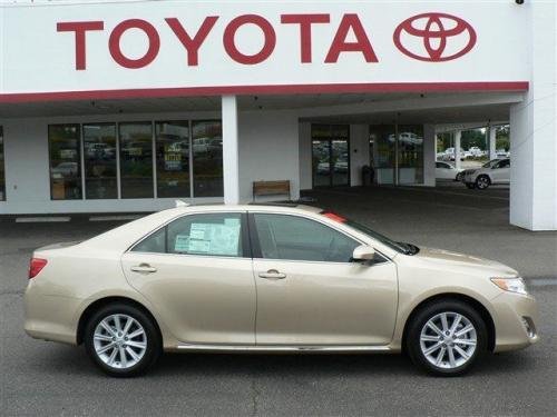Photo of a 2012 Toyota Camry in Sandy Beach Metallic (paint color code 4T8)