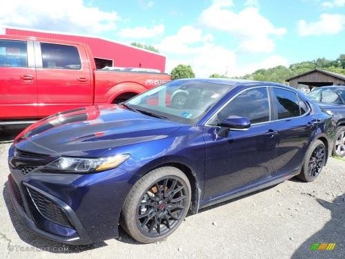Photo of a 2021-2022 Toyota Camry in Blueprint (paint color code 8X8)