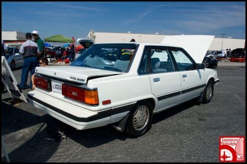Photo of a 1985-1986 Toyota Camry in White (paint color code 041